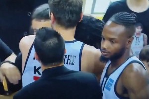 下赛季回NBA吗？火箭旧将小凯文-波特在奥利匹亚科斯队最后一场砍下23+14+10后泪洒赛场