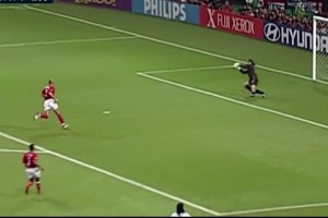 2002世界杯经典:英格兰1-0阿根廷，小贝点球绝杀